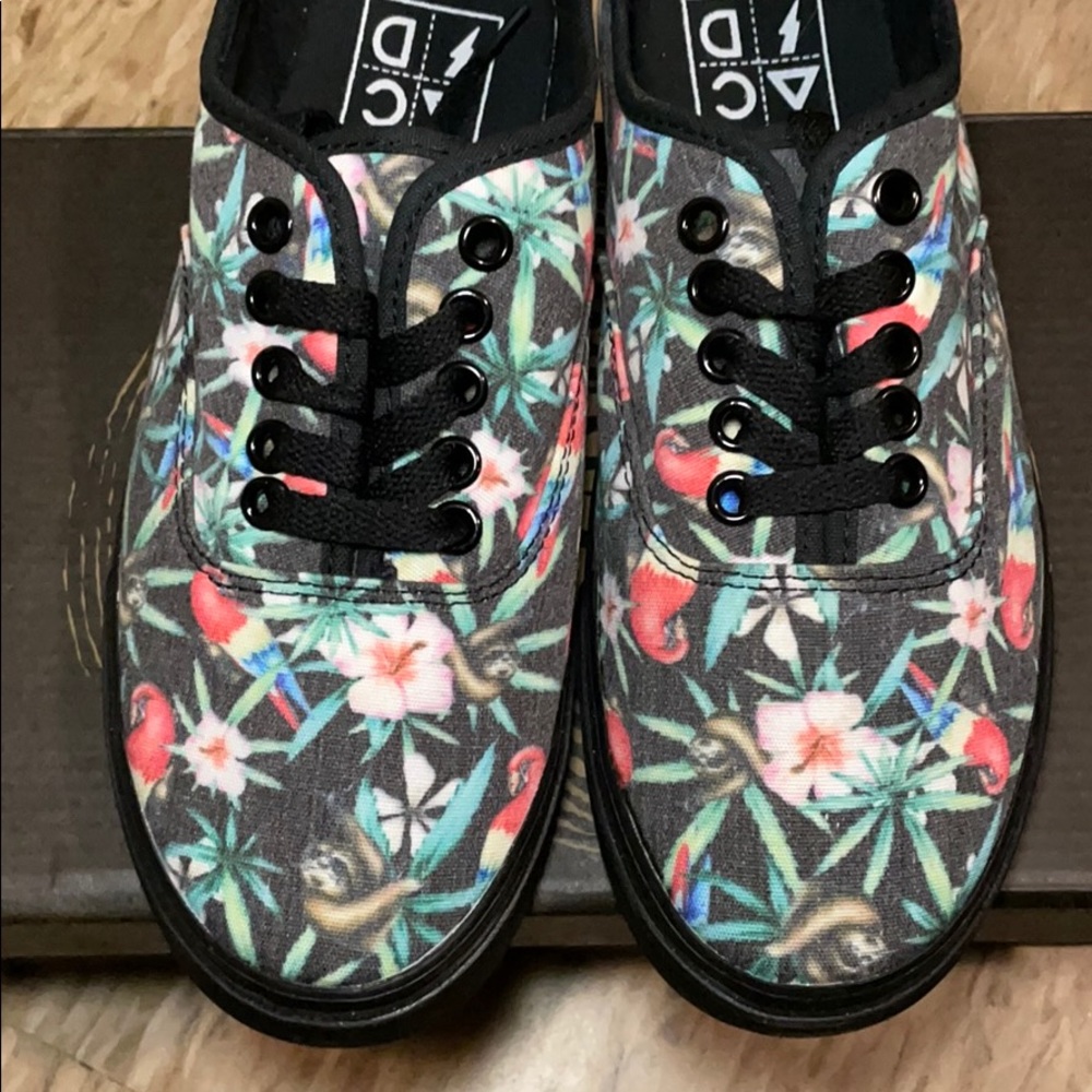 Bad Acid Sucks UNIF Stoney Paradise Sneaker unisex